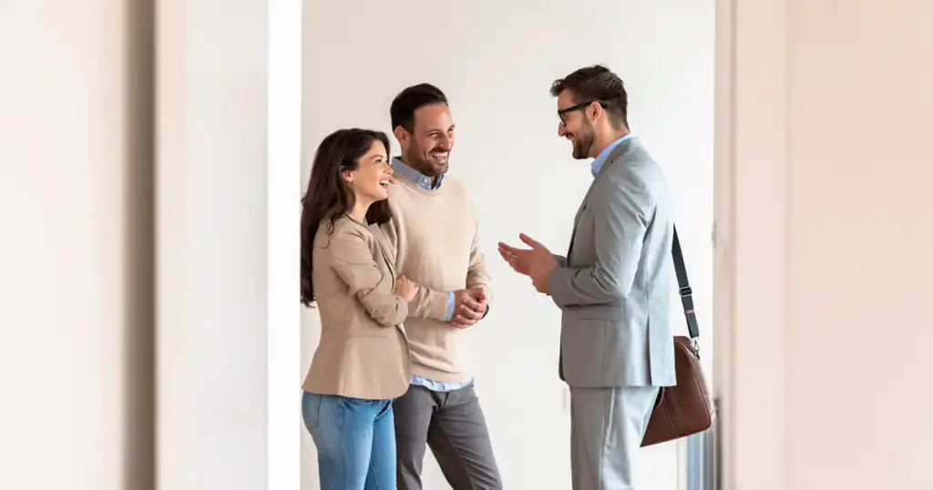 Real Estate Marketing | Agent with Couple